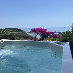 il-mare-blu.hotelitalianriviera.com/